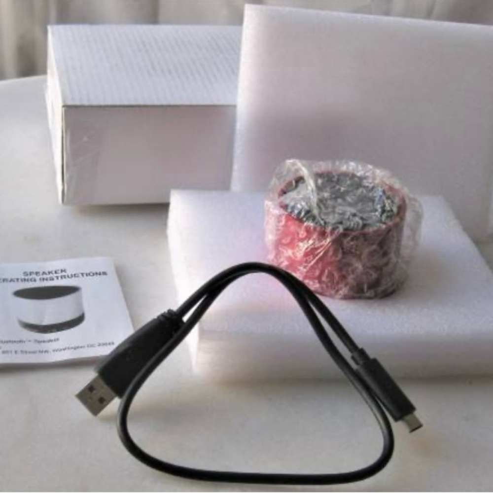 🔈Mini Bluetooth speaker - Picture 4 of 6